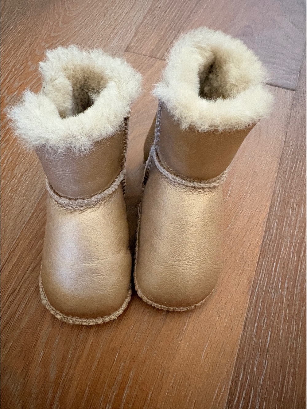 UGG Beige Baby Booties Shearling Lined Cozy Comfort Size M